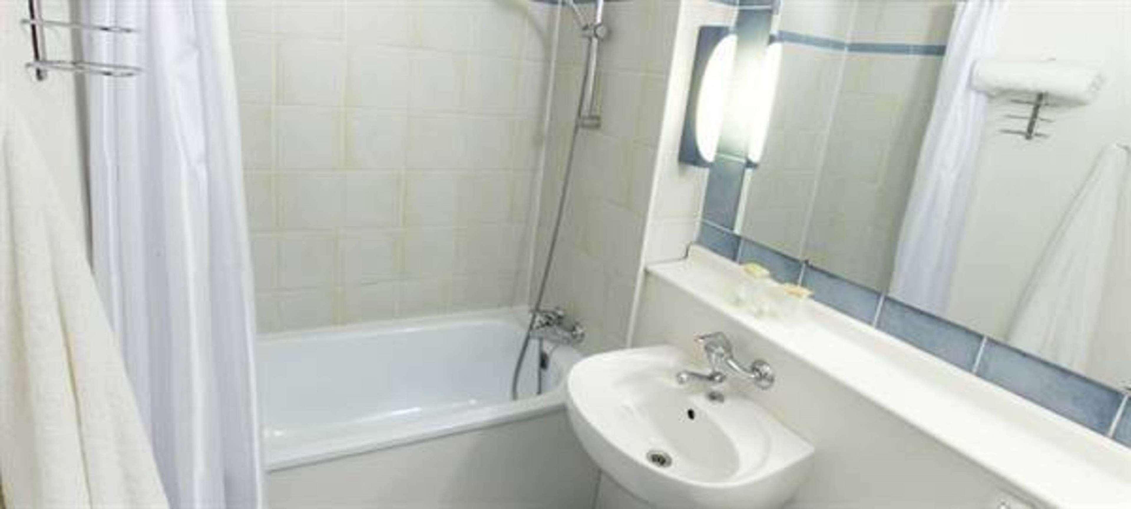 Campanile Manosque Hotel Екстериор снимка