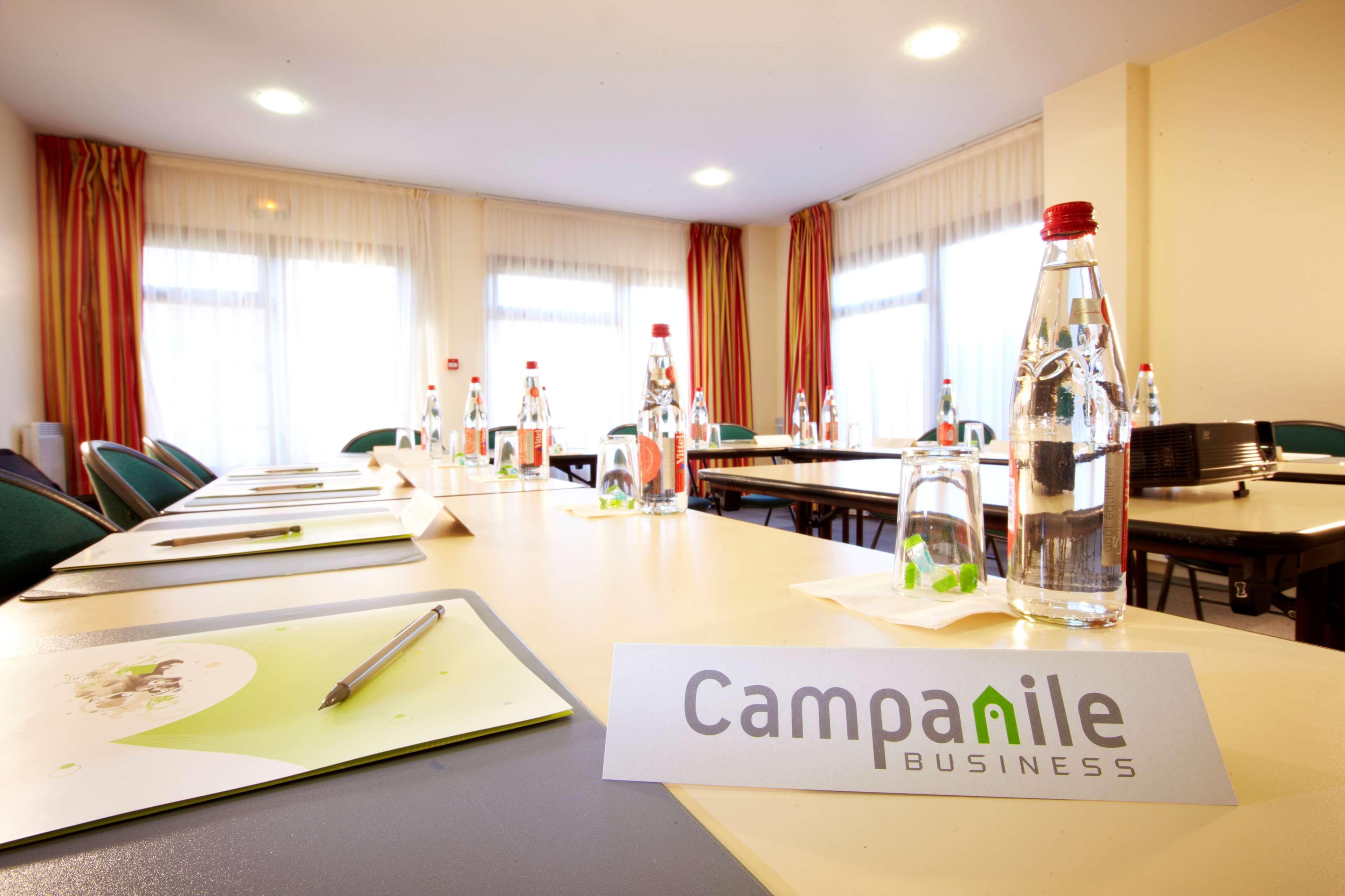 Campanile Manosque Hotel Екстериор снимка