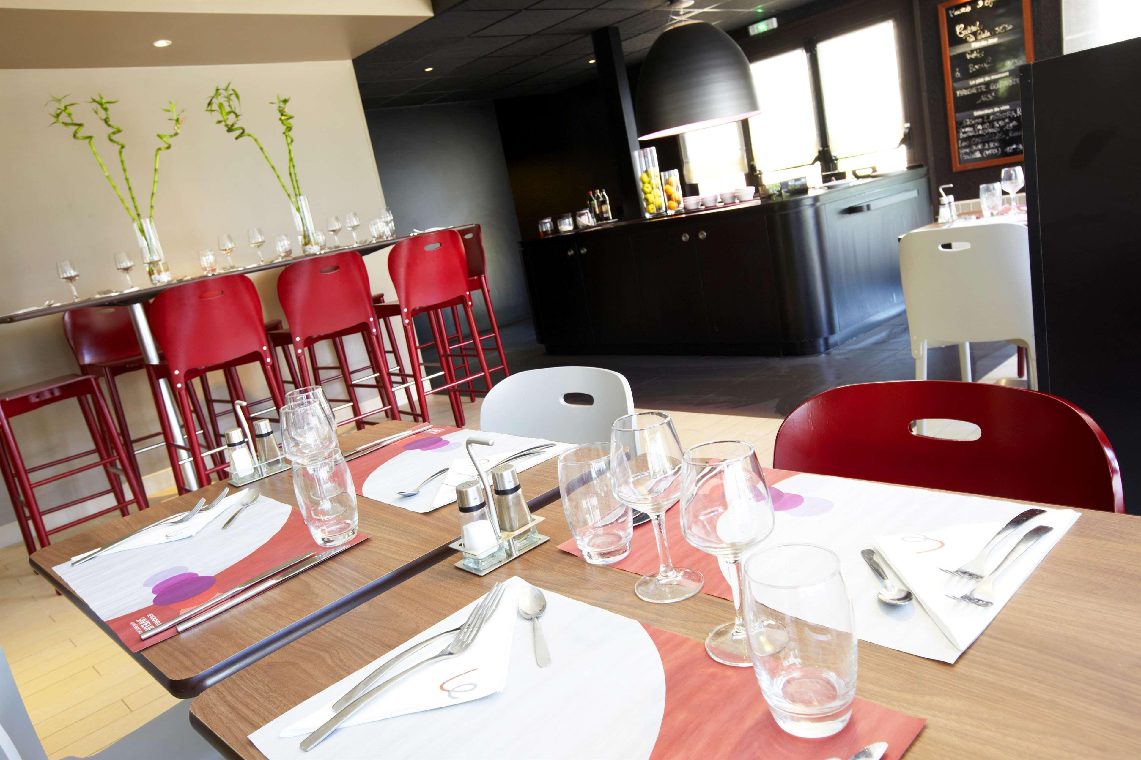 Campanile Manosque Hotel Екстериор снимка