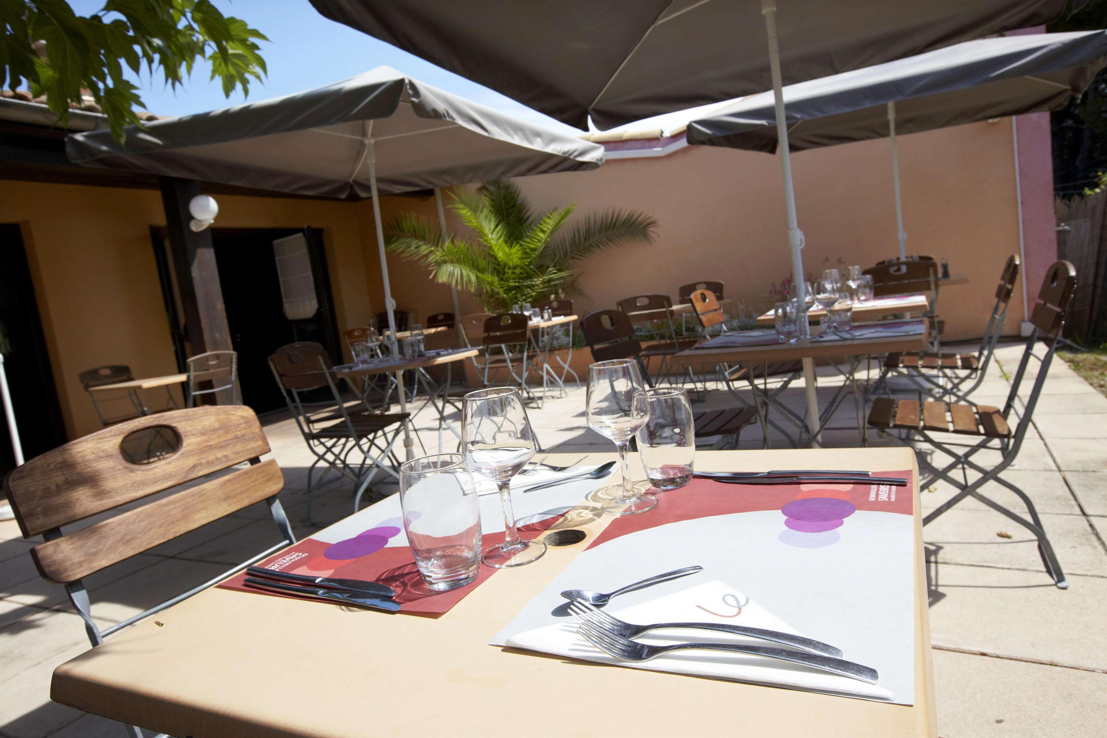 Campanile Manosque Hotel Екстериор снимка
