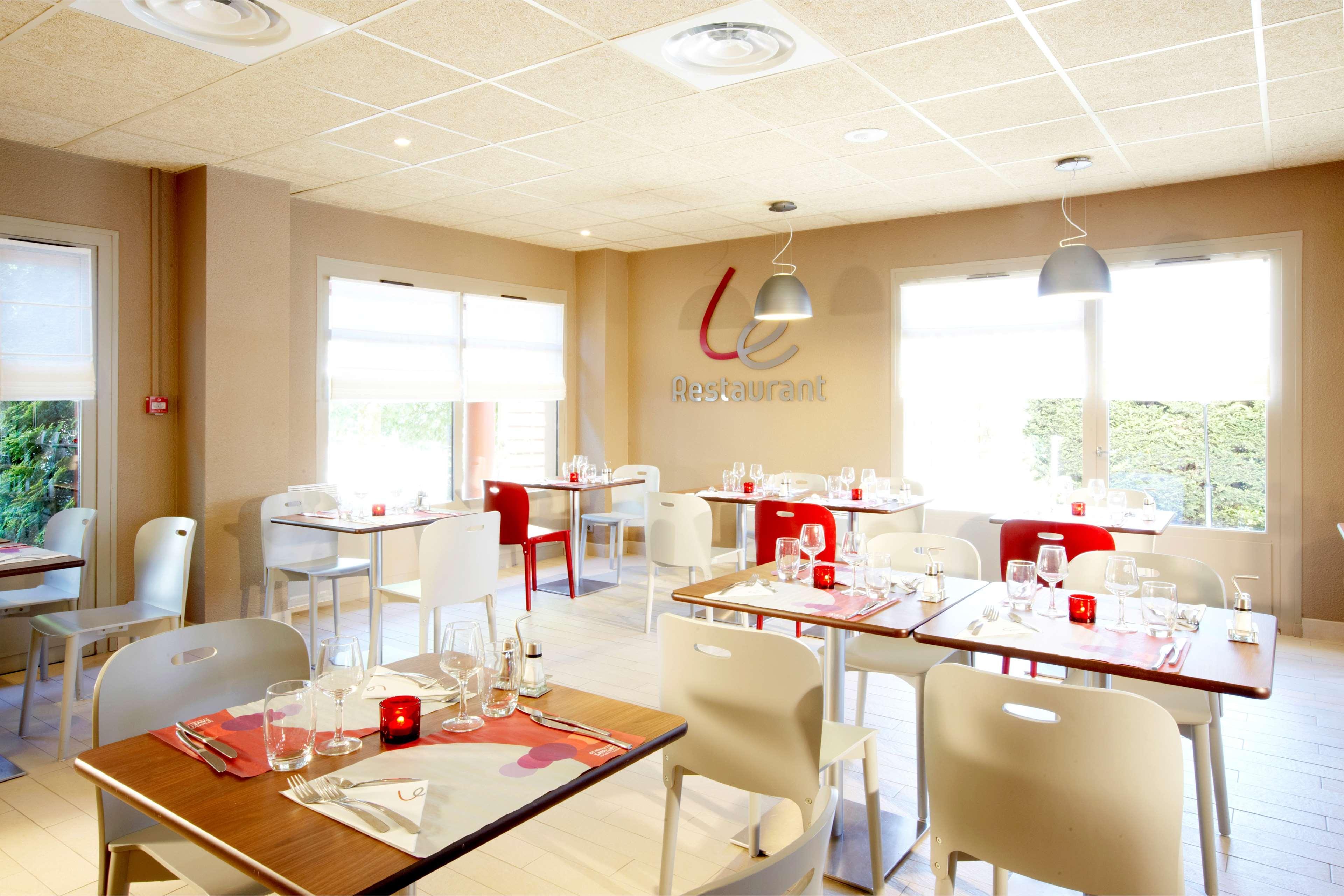 Campanile Manosque Hotel Екстериор снимка