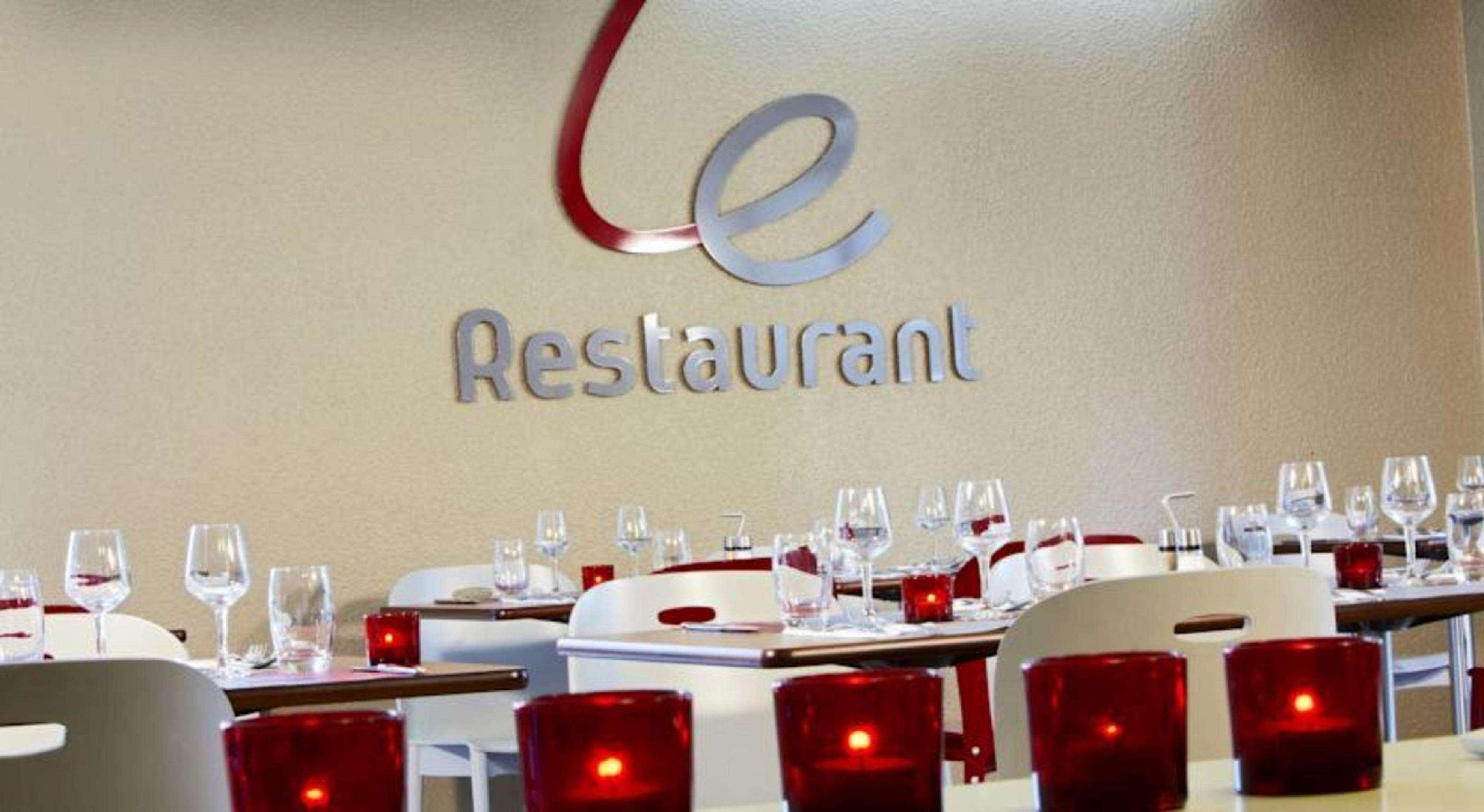Campanile Manosque Hotel Екстериор снимка